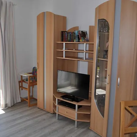Holiday home Nr 05 - Muehlenblick Naehe Museumshafen *